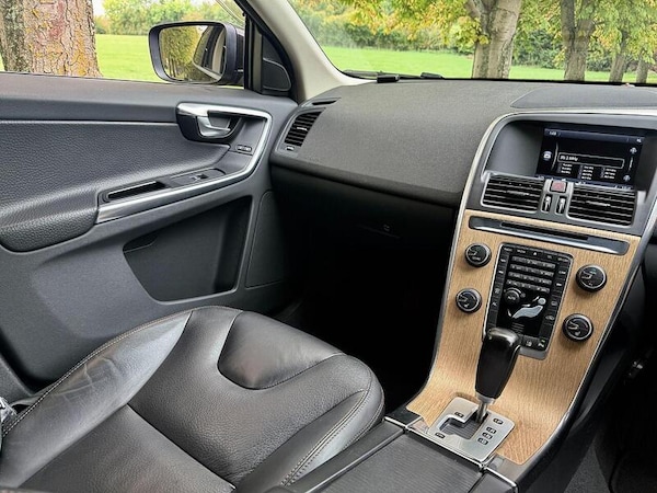 Used Volvo XC60 for sale - 73386768: Photo 12