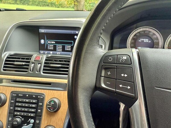 Used Volvo XC60 for sale - 73386768: Photo 18