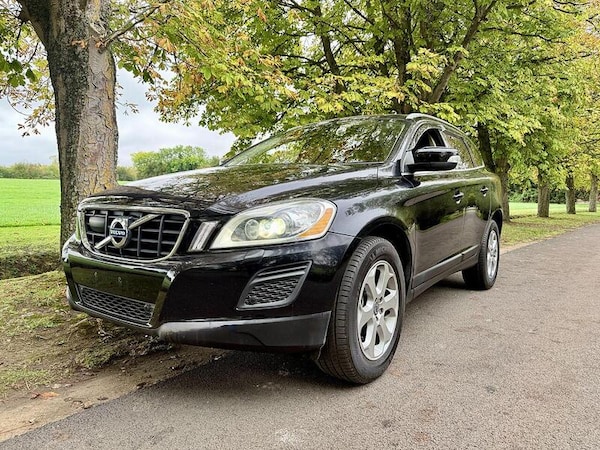 Used Volvo XC60 for sale - 73386768: Photo 2