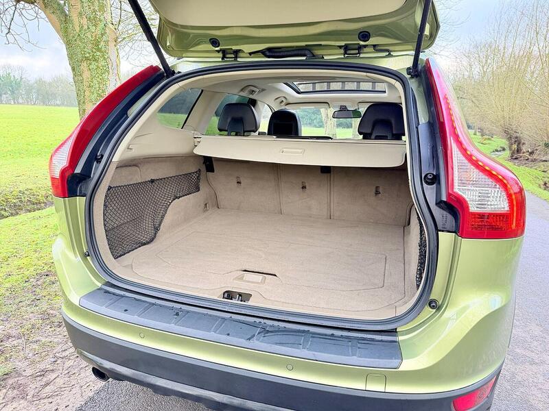 Used Volvo XC60 for sale - 77370298: Photo 35