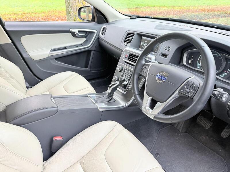 Used Volvo V60 2025 for sale - 76450365: Photo 15