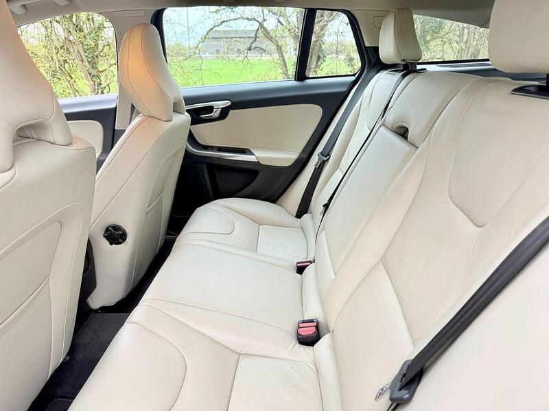 Used Volvo V60 2025 for sale - 76450365: Photo 21