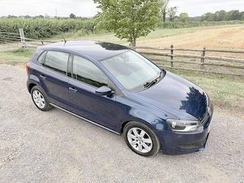 Used Volkswagen Polo 2010 for sale - 79229809: Photo