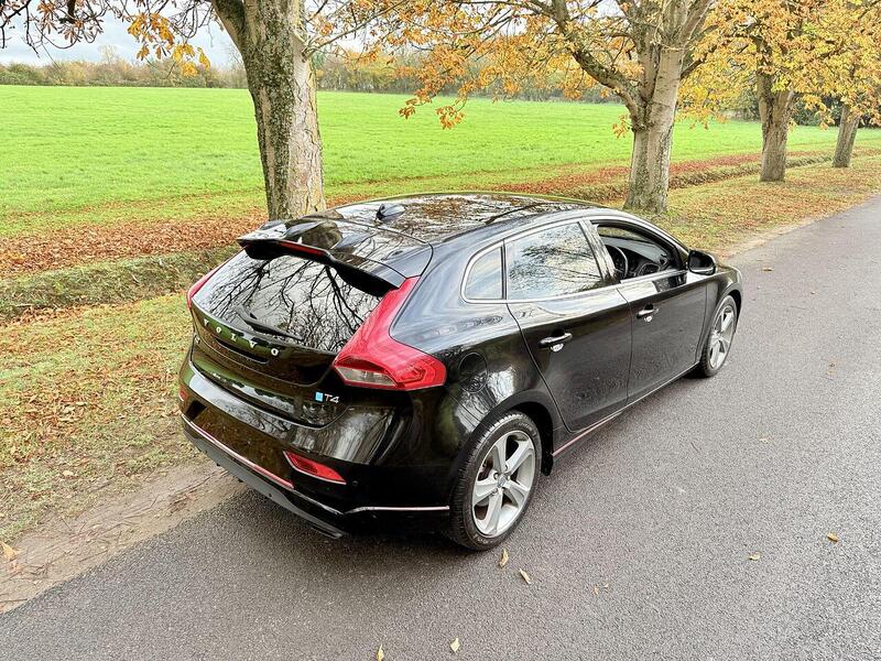 Used Volvo V40 for sale - 76663660: Photo 12