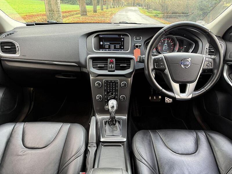 Used Volvo V40 for sale - 76663660: Photo 14