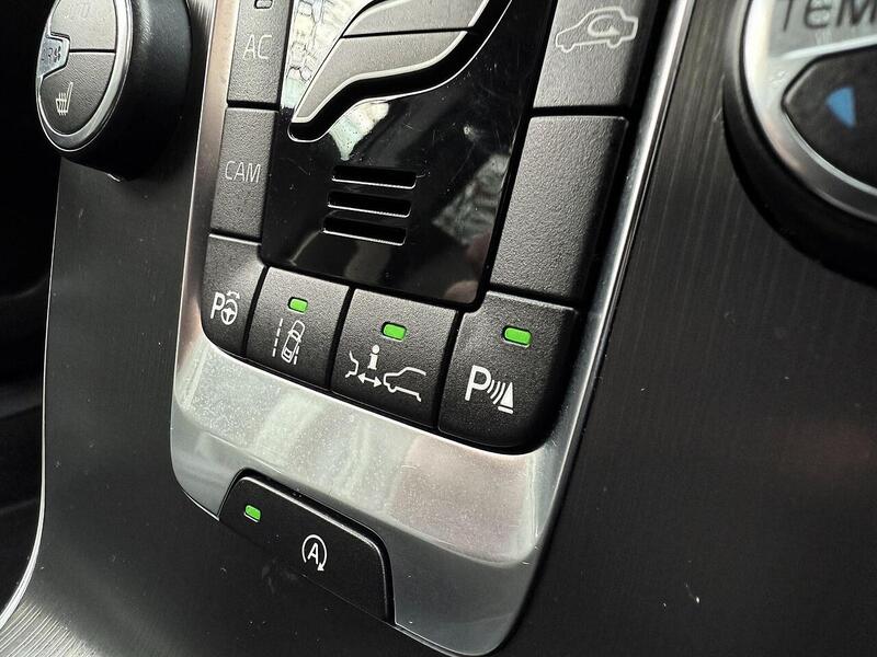 Used Volvo V40 for sale - 76663660: Photo 20