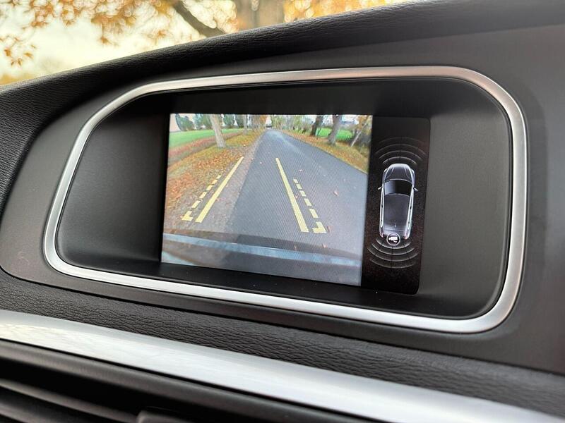 Used Volvo V40 for sale - 76663660: Photo 25