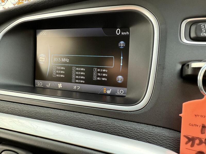 Used Volvo V40 for sale - 76663660: Photo 26