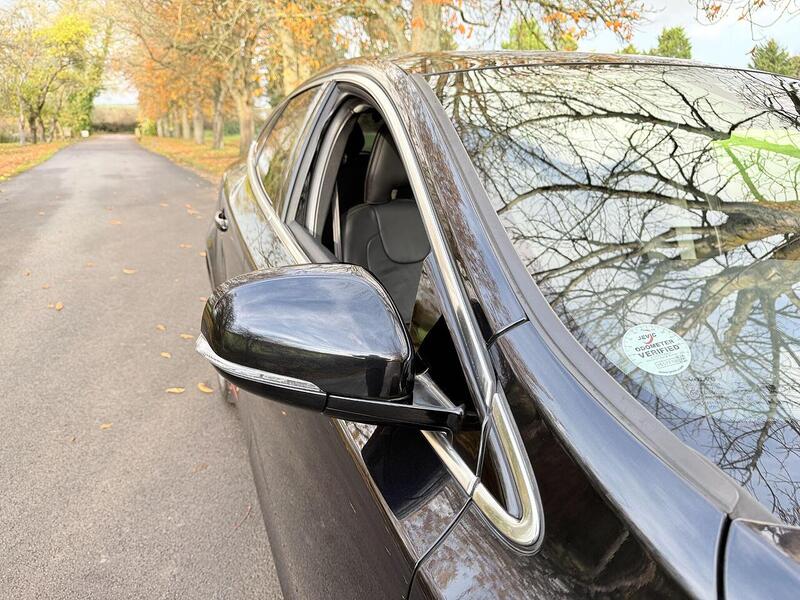 Used Volvo V40 for sale - 76663660: Photo 28