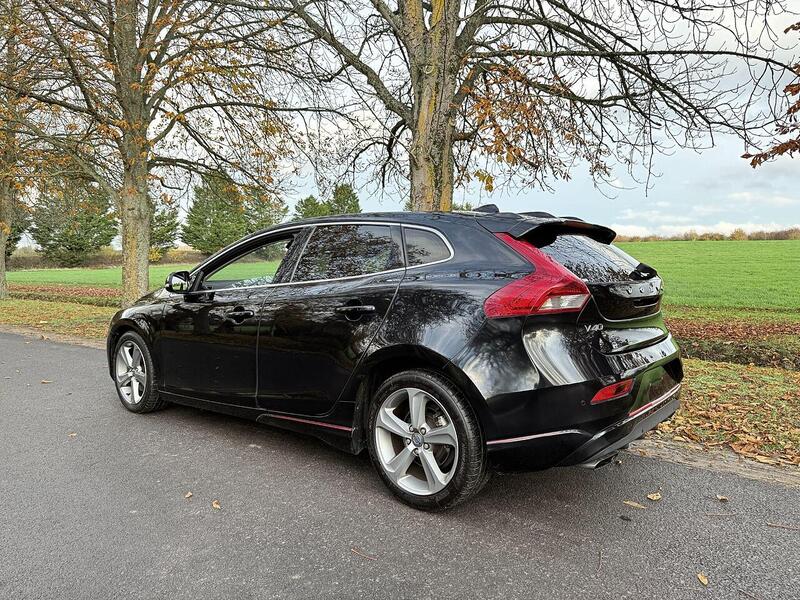 Used Volvo V40 for sale - 76663660: Photo 3