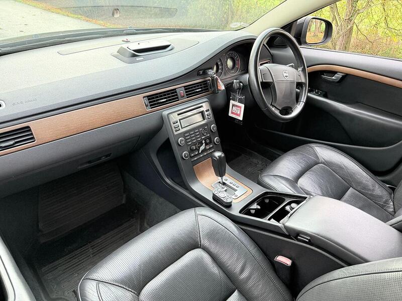 Used Volvo V70 for sale - 76510361: Photo 12