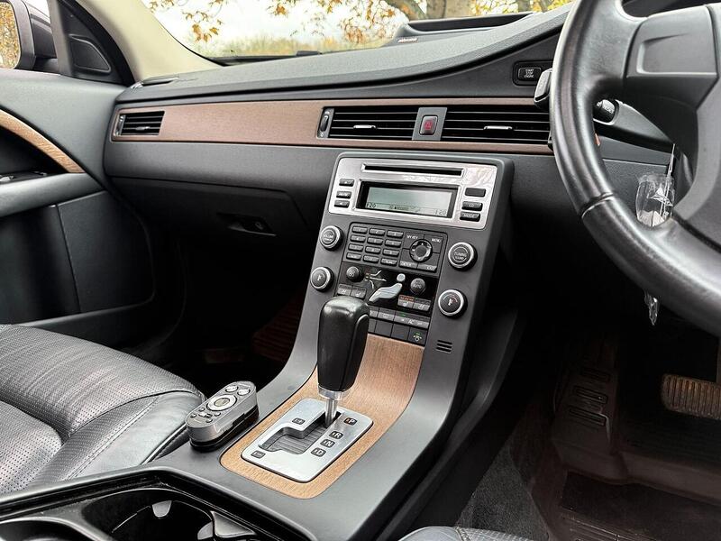 Used Volvo V70 for sale - 76510361: Photo 14