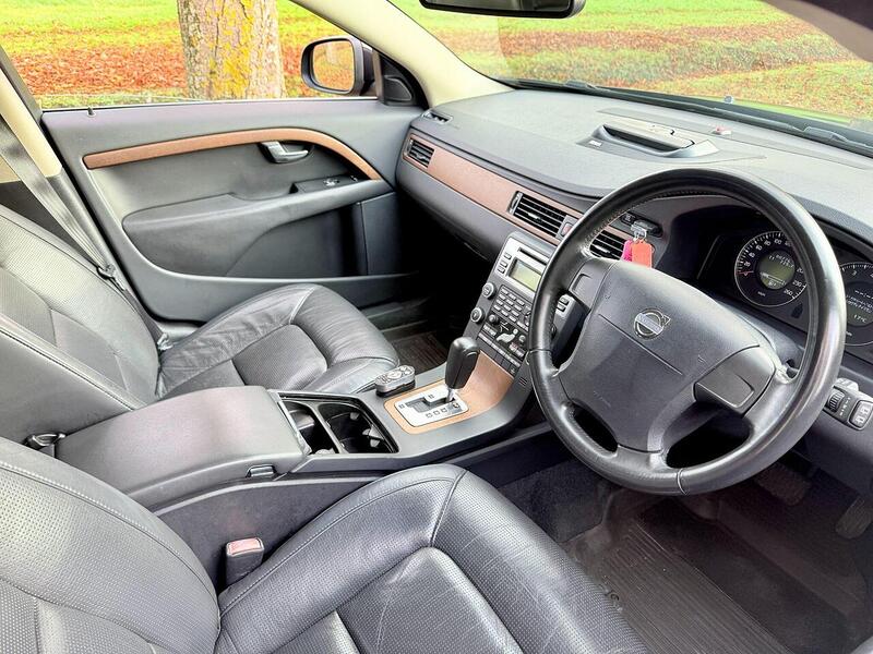 Used Volvo V70 for sale - 76510361: Photo 16