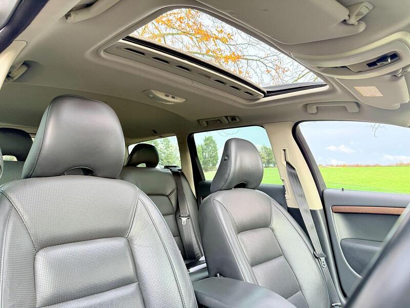 Used Volvo V70 for sale - 76510361: Photo 17