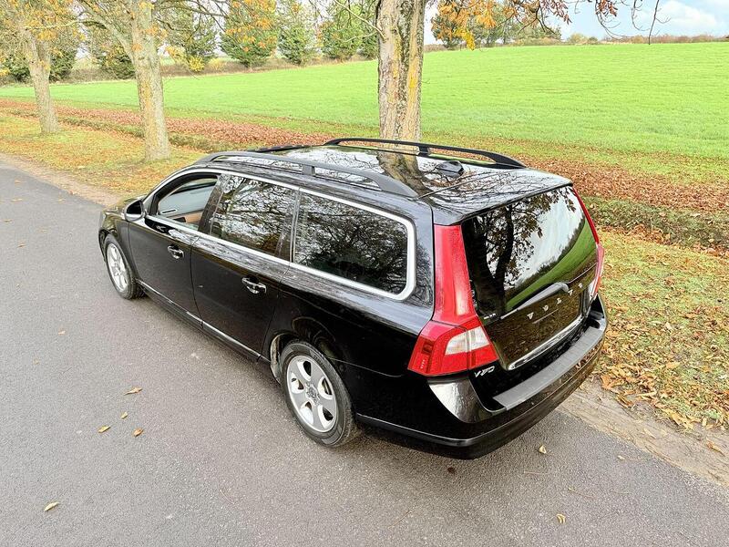Used Volvo V70 for sale - 76510361: Photo 4