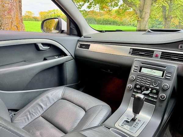 Used Volvo V70 for sale - 76311205: Photo 16