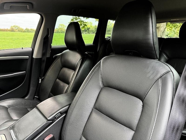 Used Volvo V70 for sale - 76311205: Photo 38