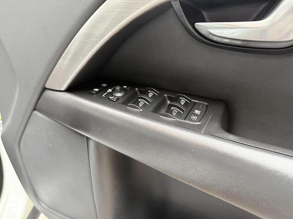 Used Volvo V70 for sale - 76311205: Photo 45