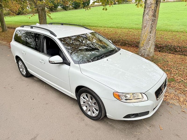 Used Volvo V70 for sale - 76311205: Photo 6