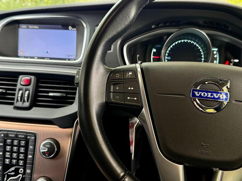 Used Volvo V40 Cross Country for sale - 76582955: Photo 20