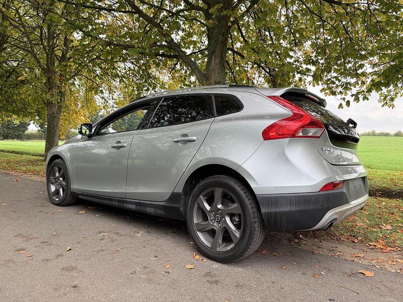 Used Volvo V40 Cross Country for sale - 76582955: Photo 5