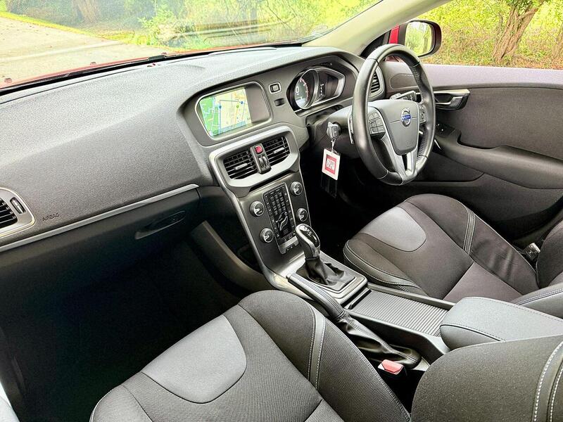 Used Volvo V40 for sale - 76863543: Photo 13