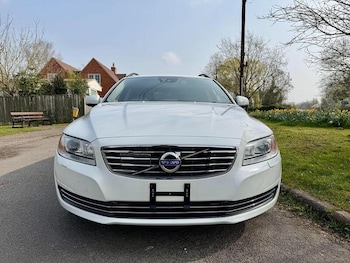 Used Volvo V70 2015 for sale - 78951420: Photo