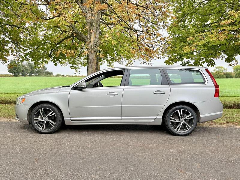 Used Volvo V70 2025 for sale - 77264074: Photo 8