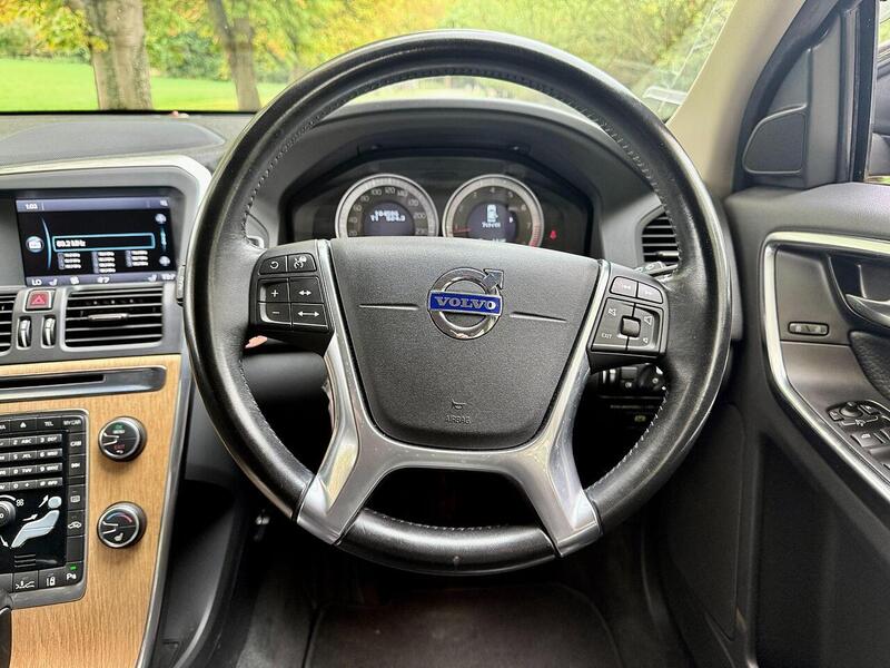 Used Volvo XC60 for sale - 76477901: Photo 28