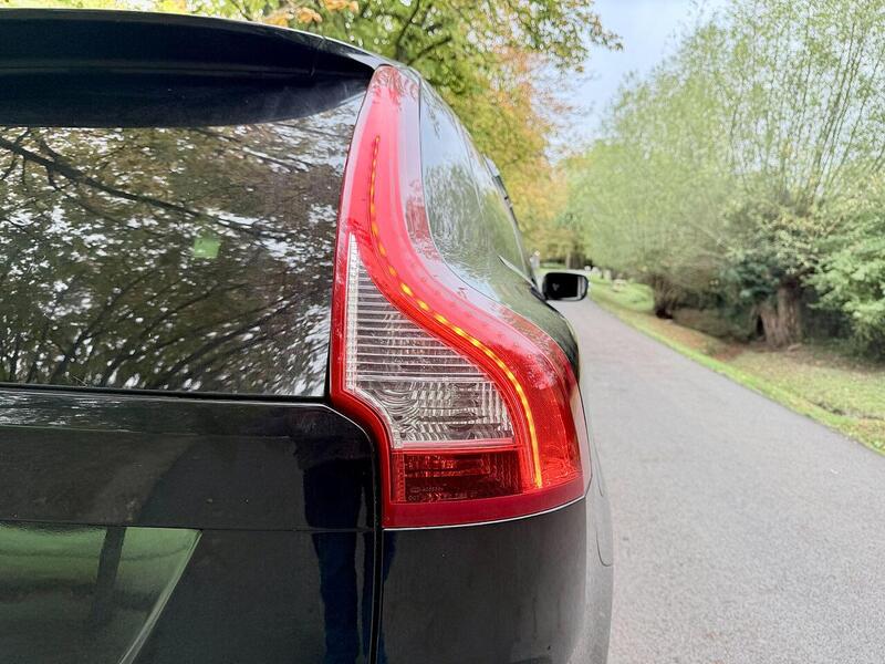 Used Volvo XC60 for sale - 76477901: Photo 29