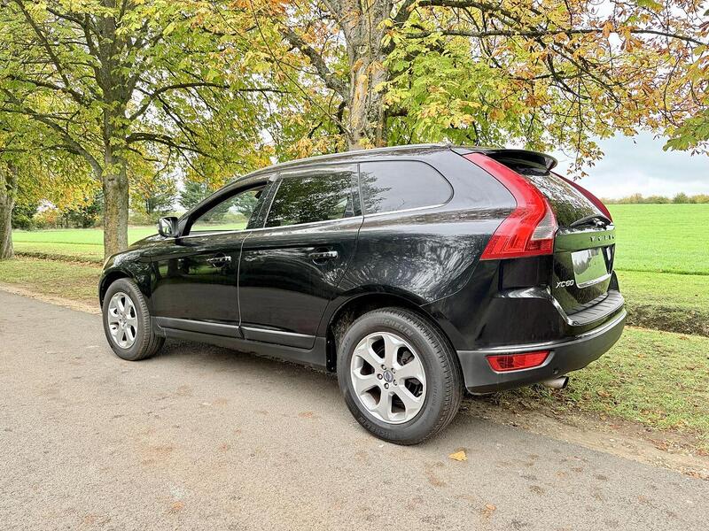 Used Volvo XC60 for sale - 76477901: Photo 3