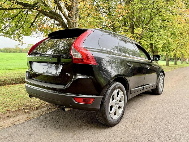 Used Volvo XC60 for sale - 76477901: Photo 8