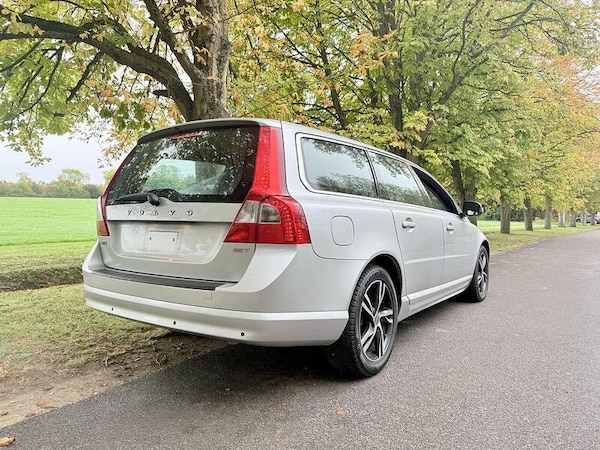 Used Volvo V70 for sale - 73387632: Photo 11