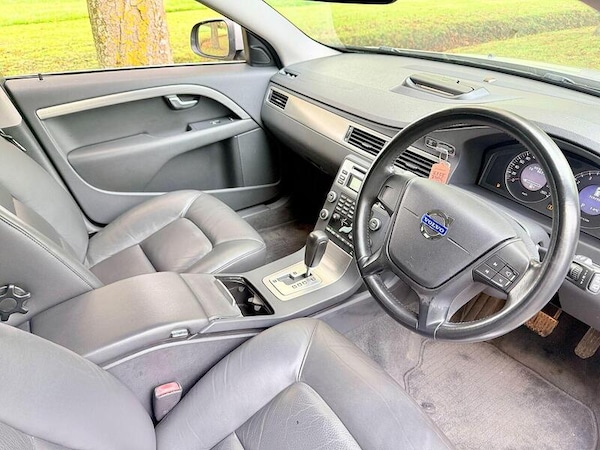 Used Volvo V70 for sale - 73387632: Photo 13