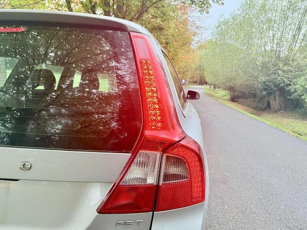 Used Volvo V70 for sale - 73387632: Photo 30
