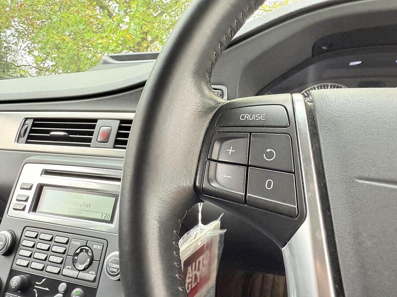 Used Volvo V70 2025 for sale - 77264079: Photo 25