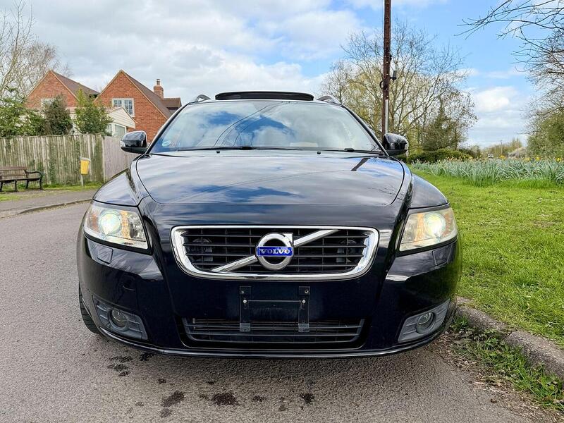 Used Volvo V50 for sale - 78210757: Photo 2