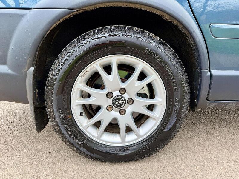 Used Volvo XC70 2005 for sale - 77735203: Photo 32