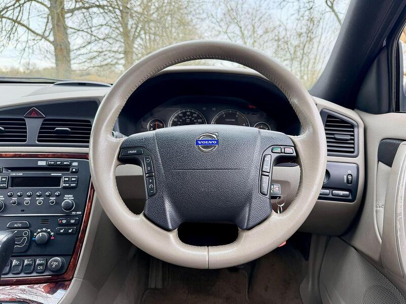 Used Volvo XC70 2005 for sale - 77735203: Photo 36