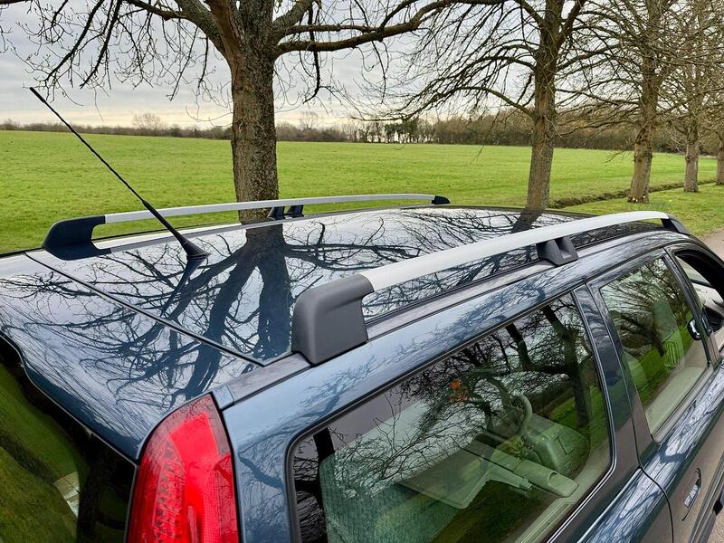 Used Volvo XC70 2005 for sale - 77735203: Photo 37