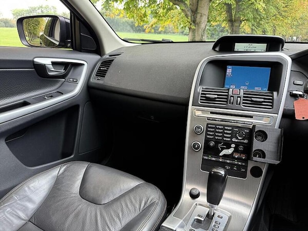 Used Volvo XC60 for sale - 76311196: Photo 17