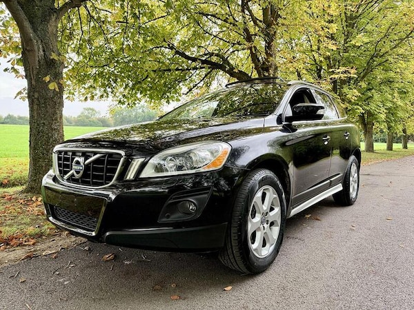 Used Volvo XC60 for sale - 76311196: Photo 2