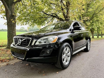 Used Volvo XC60 for sale - 76311196: Photo 2