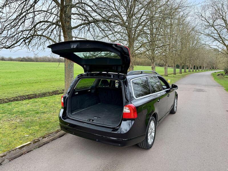 Used Volvo V70 2024 for sale - 77735205: Photo 14