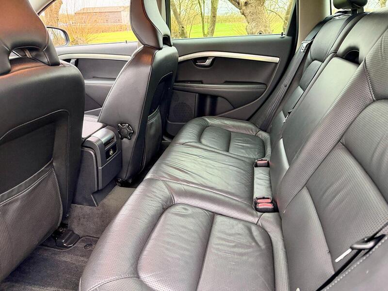 Used Volvo V70 2024 for sale - 77735205: Photo 24