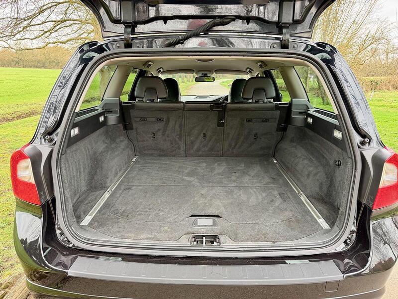 Used Volvo V70 2024 for sale - 77735205: Photo 30