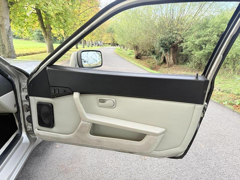 Used Porsche 944 for sale - 76863541: Photo 17