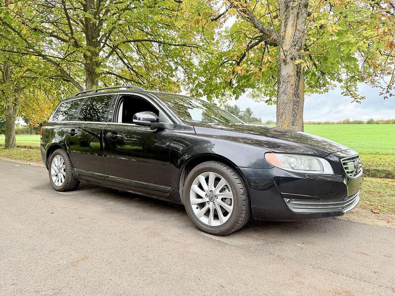 Used Volvo V70 for sale - 76386826: Photo 1