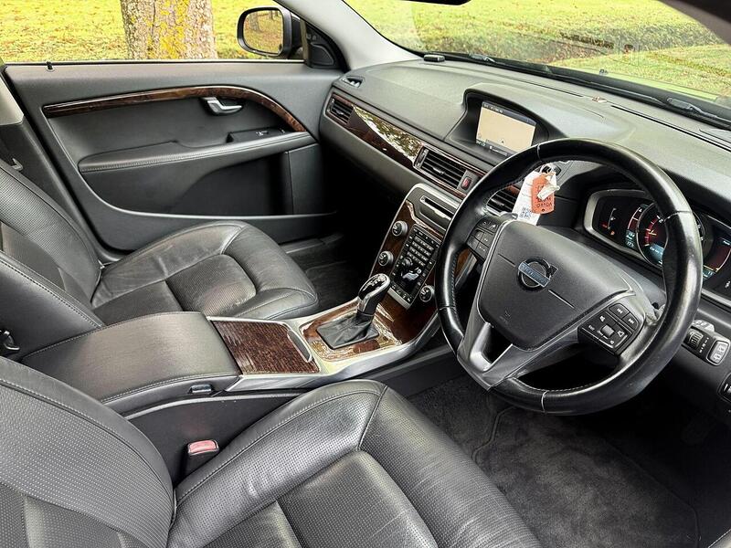 Used Volvo V70 for sale - 76386826: Photo 12