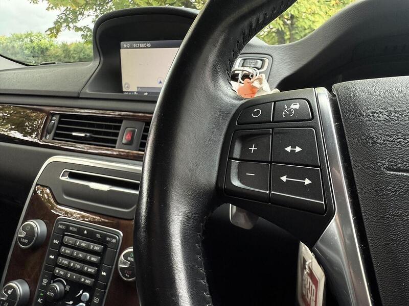 Used Volvo V70 for sale - 76386826: Photo 21